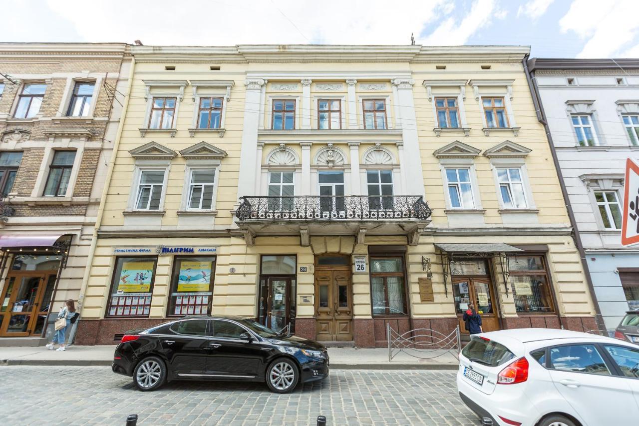 Квартира В Центрі Подобово На Вулиці Коперника 26 Біля Палацу Мистецтв Lviv Exterior foto